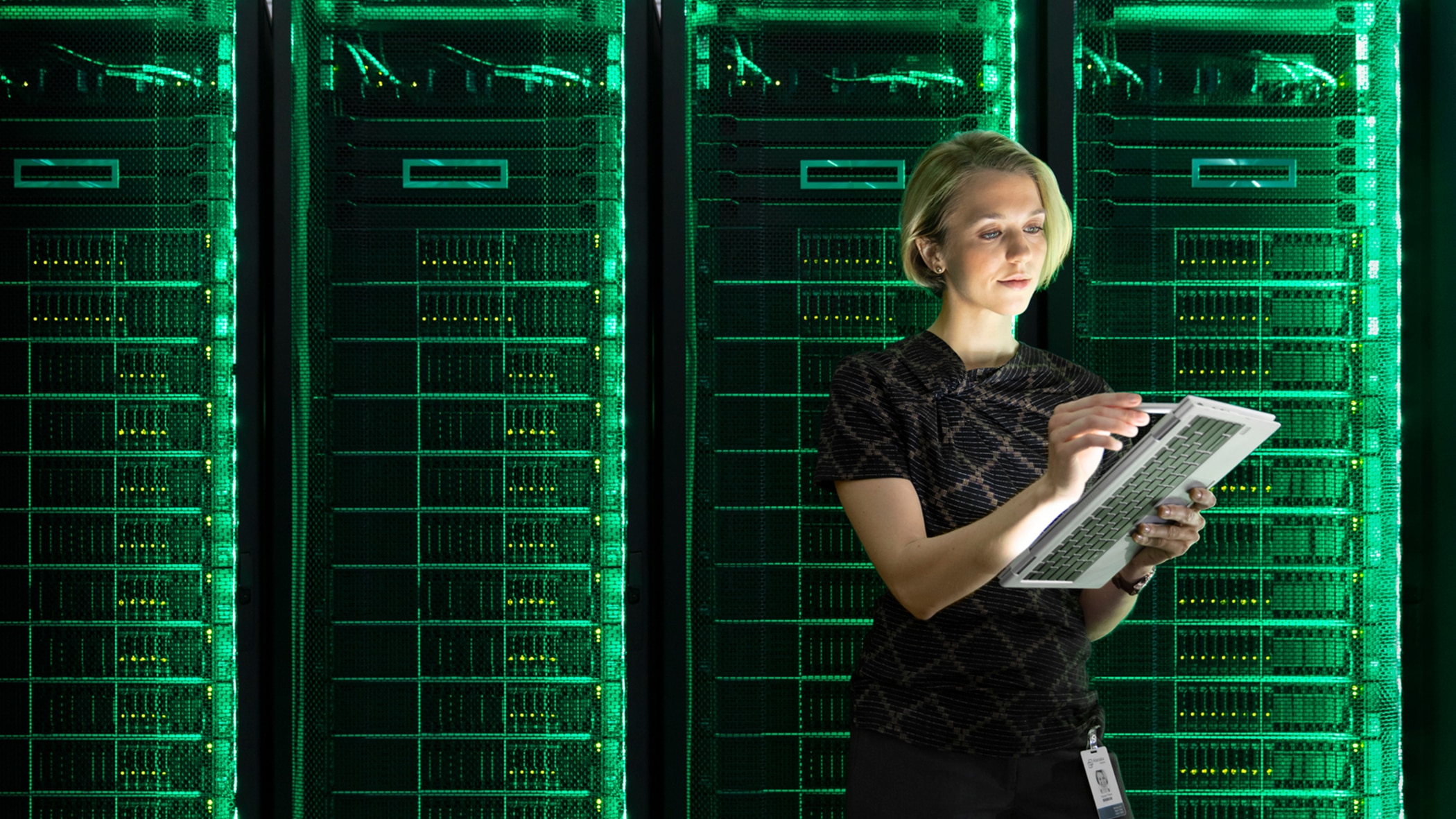 hewlett-packard-enterprise-redefines-mission-critical-storage-with-new